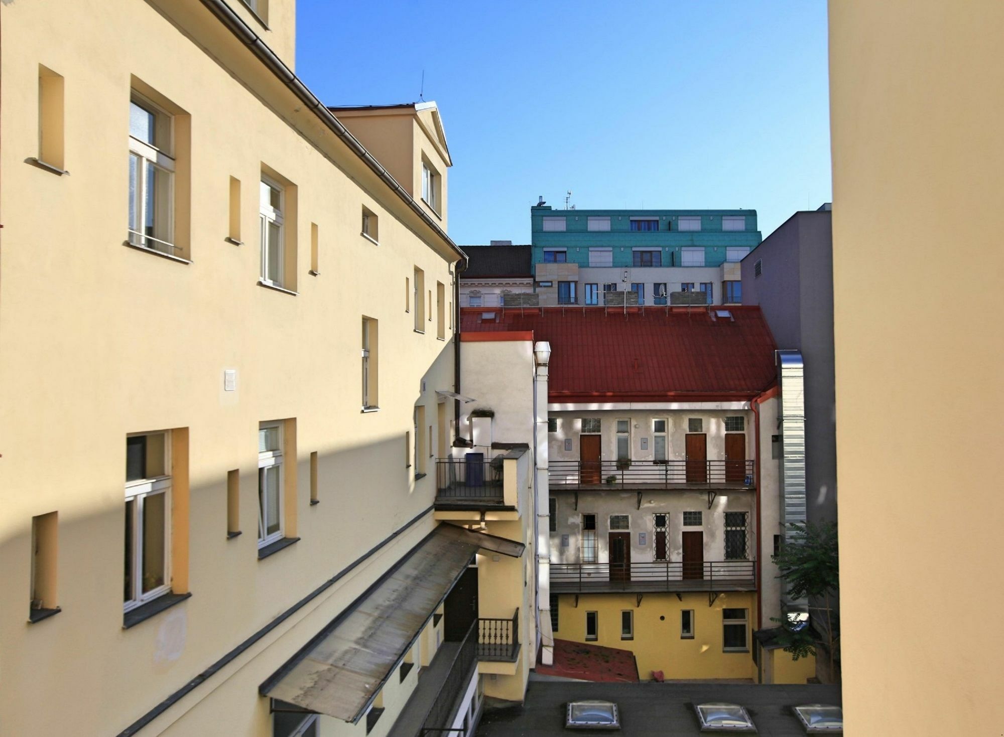Angel City Aparthotel Praga Exterior foto